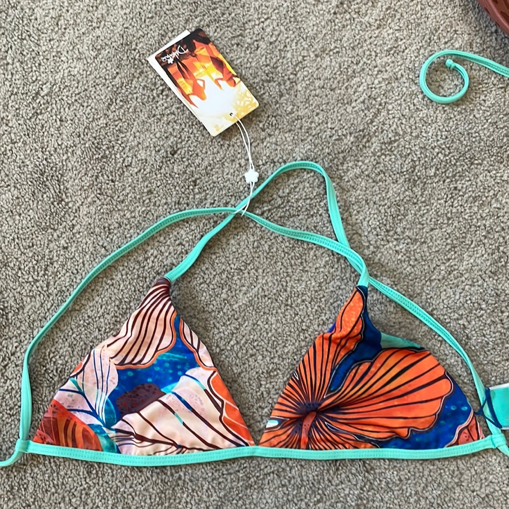 Dakine cross back bikini top